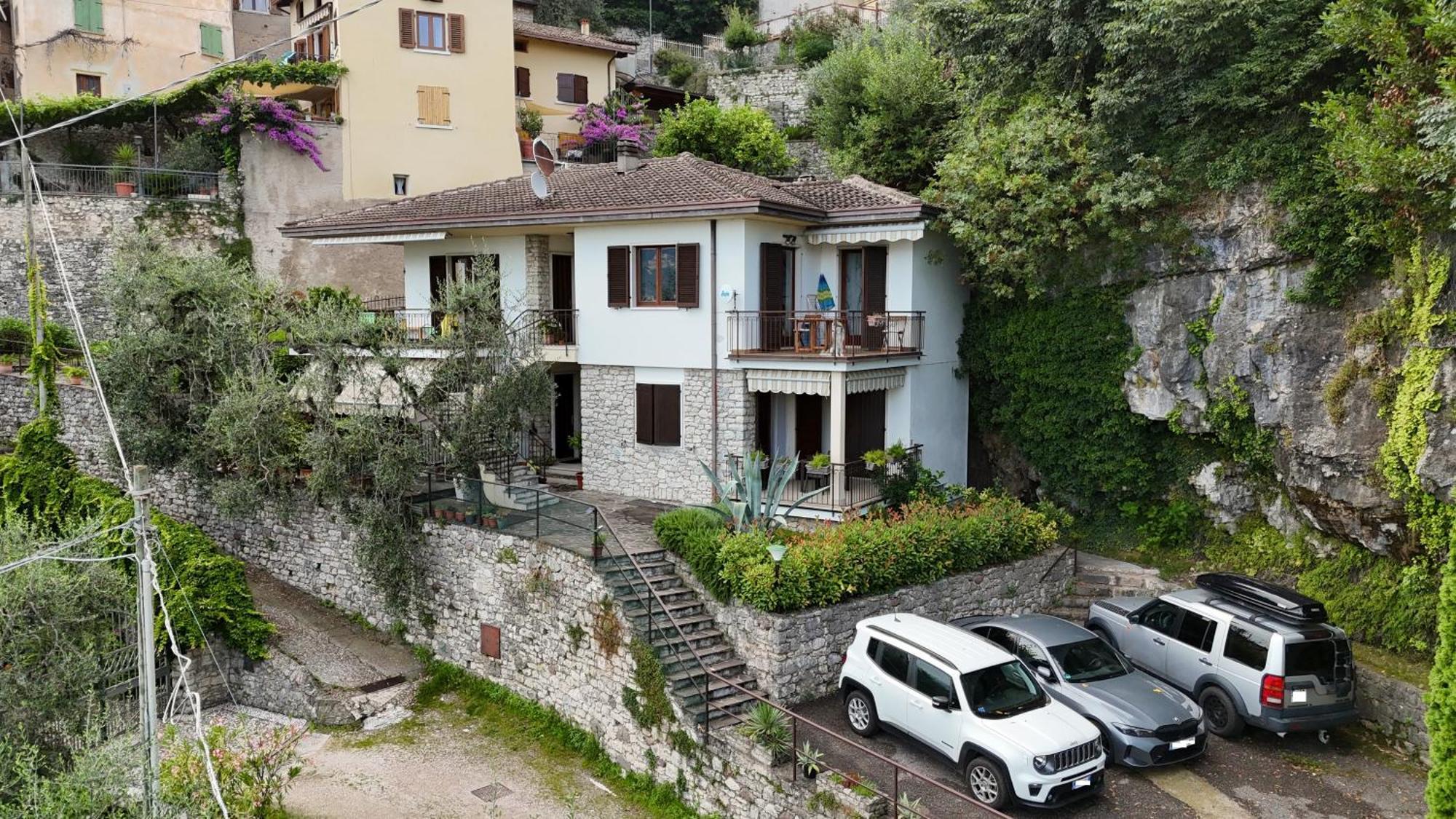 Citrus Apartment Brenzone Екстериор снимка